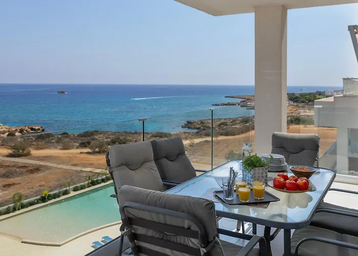 Appartamento Emerald Bay Sea-front Penthouse Protaras
