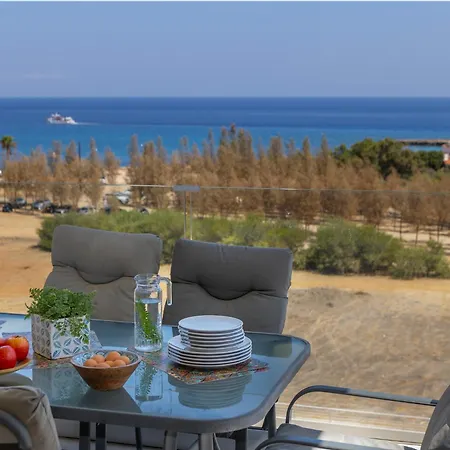 Emerald Bay Sea-front Penthouse Apartamento *