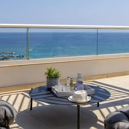 Emerald Bay Sea-front Penthouse * Protaras