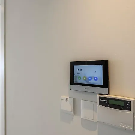 Emerald Bay Sea-front Penthouse Lägenhet