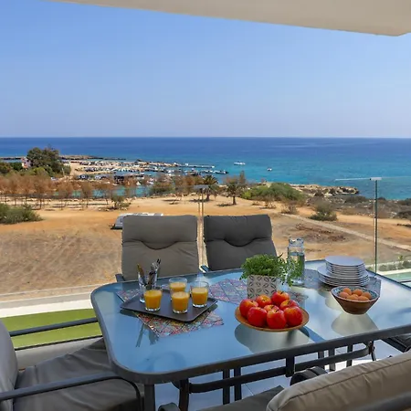 Emerald Bay Sea-front Penthouse