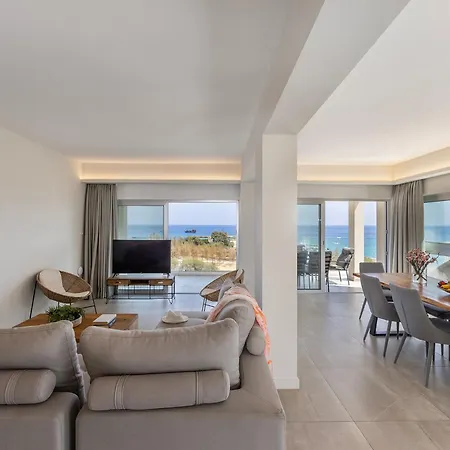 Emerald Bay Sea-front Penthouse Apartment Protaras
