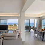 Emerald Bay Sea-front Penthouse Apartment
