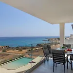 Apartment Emerald Bay Sea-front Penthouse *