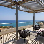 Apartment Emerald Bay Sea-front Penthouse